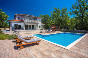 Villa Andrea with 5 bedrooms, 50 sqm private pool, a fun zone with PRO 9 Pool table, outdoor playground